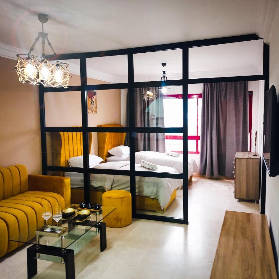 Nouveau Appartement Au Plein Centre Ville En Face Hilton Tangier Exterior photo