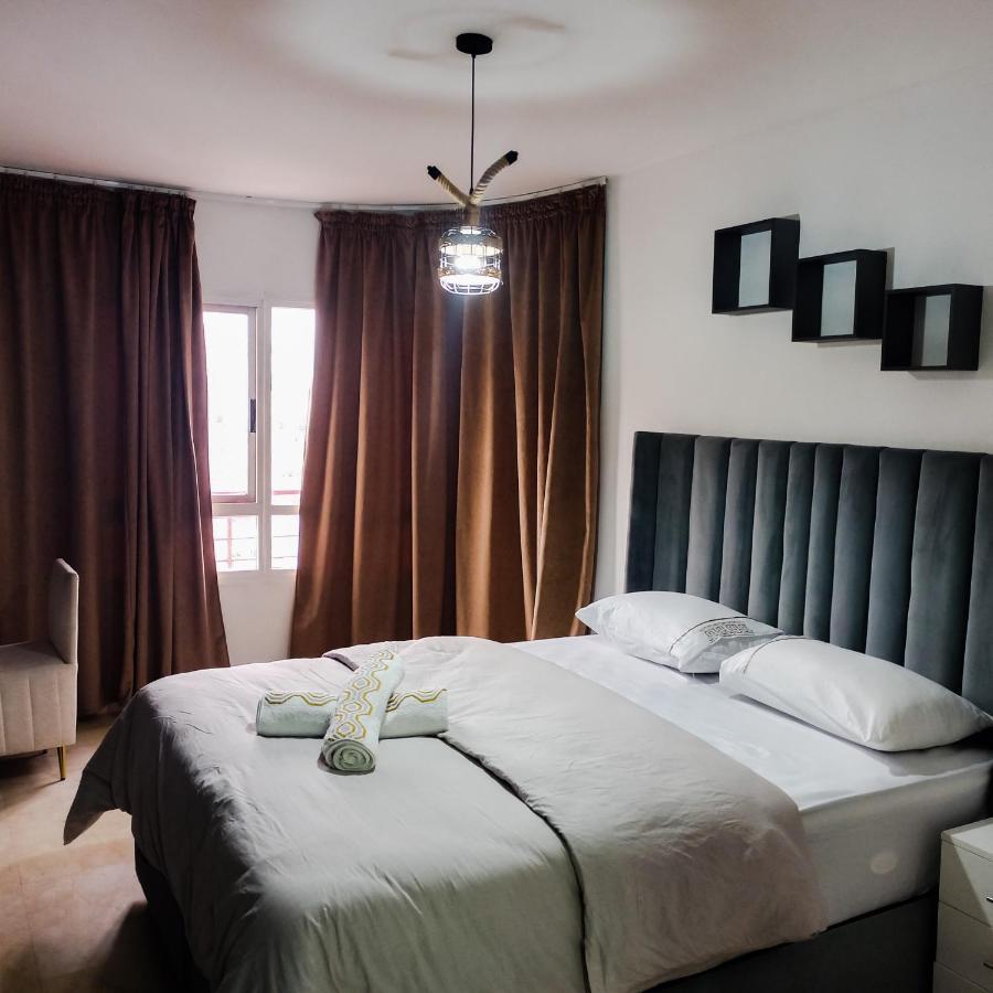 Nouveau Appartement Au Plein Centre Ville En Face Hilton Tangier Exterior photo